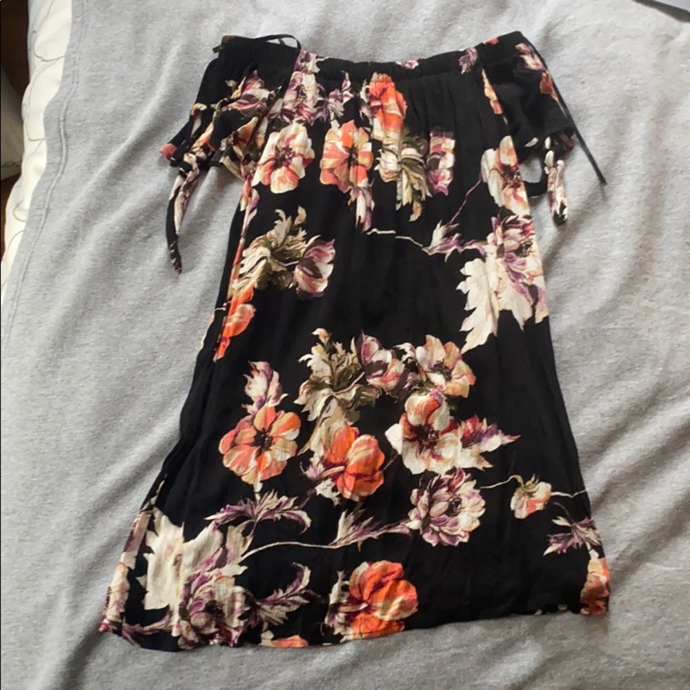 Strapless dress
